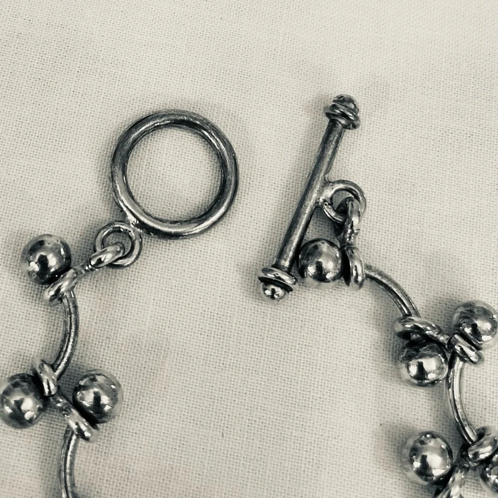 🩶🩶 NWOT Silpada RARE Retired Iconic Sterling Silver Baby DNA Bracelet – DISPLAY - Picture 3 of 4